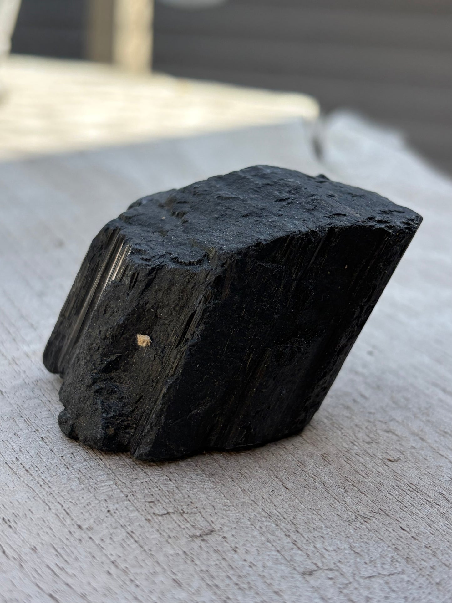 Tourmaline noire brute