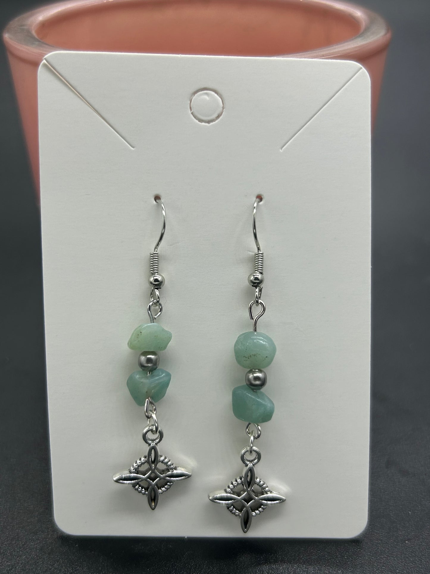 Boucles d’oreilles mini noeud de sorcière Amazonite