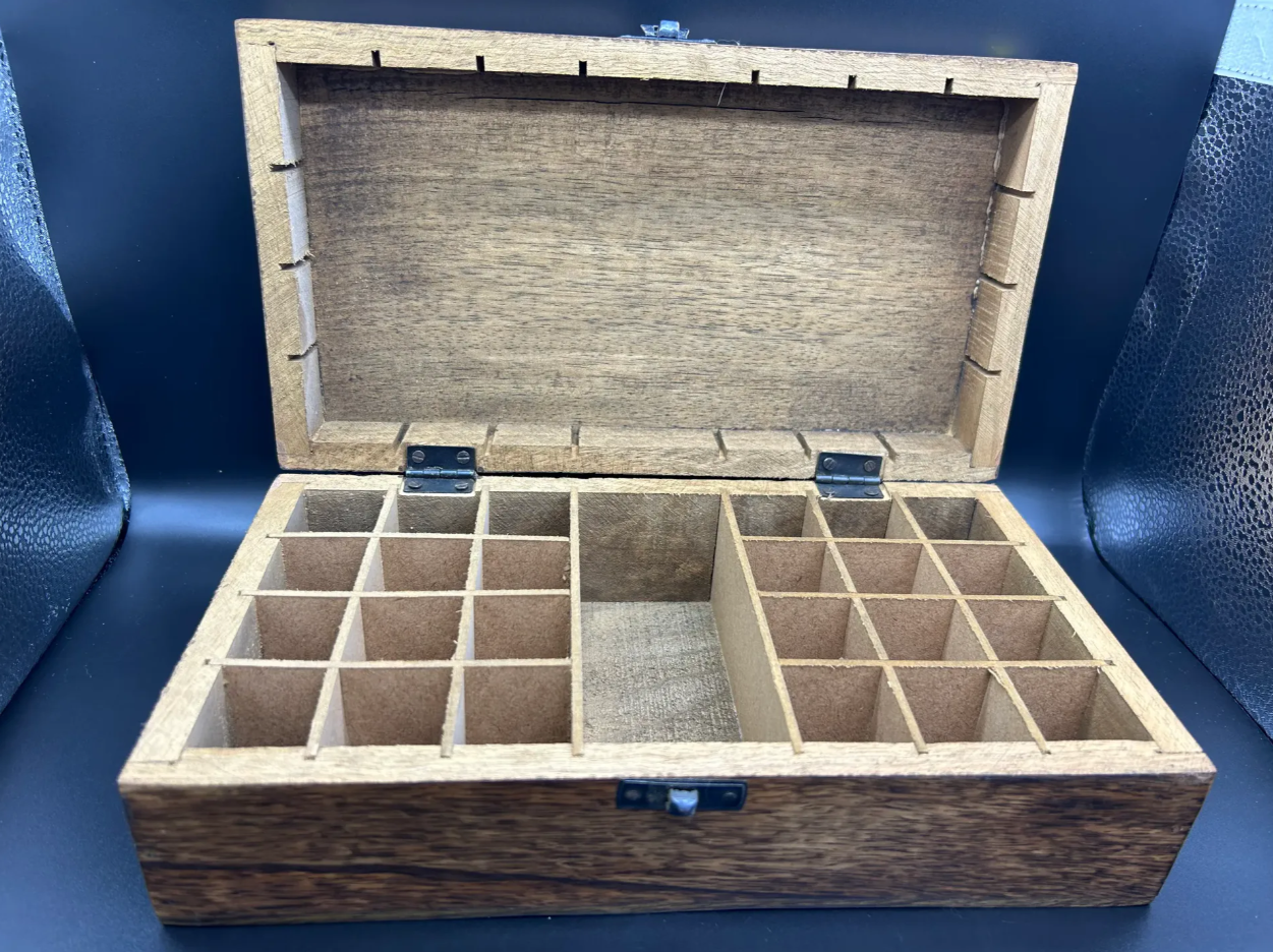 Coffret de rangement pour huiles essentielles