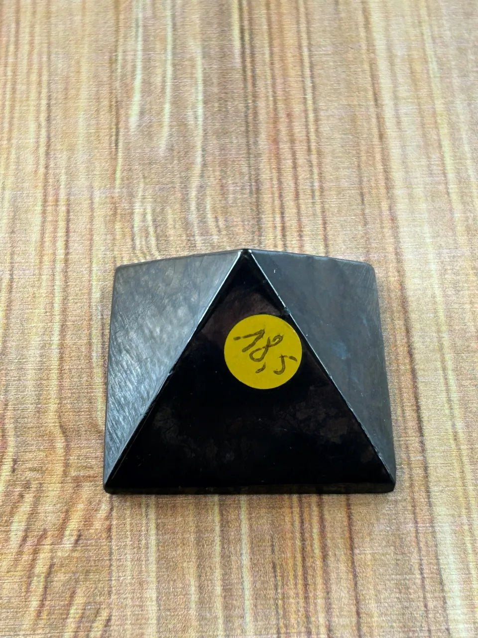 Pyramide de Shungite