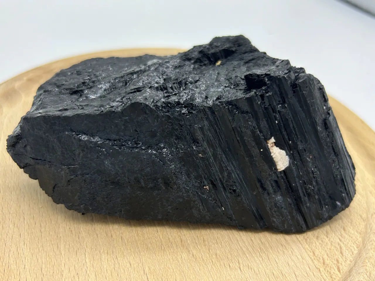 Bloc de Tourmaline noire brut
