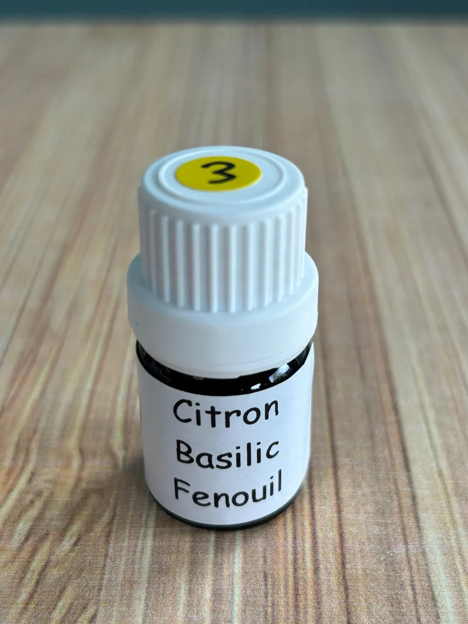 Huiles essentielles à diffuser Citron Basilic Fenouil