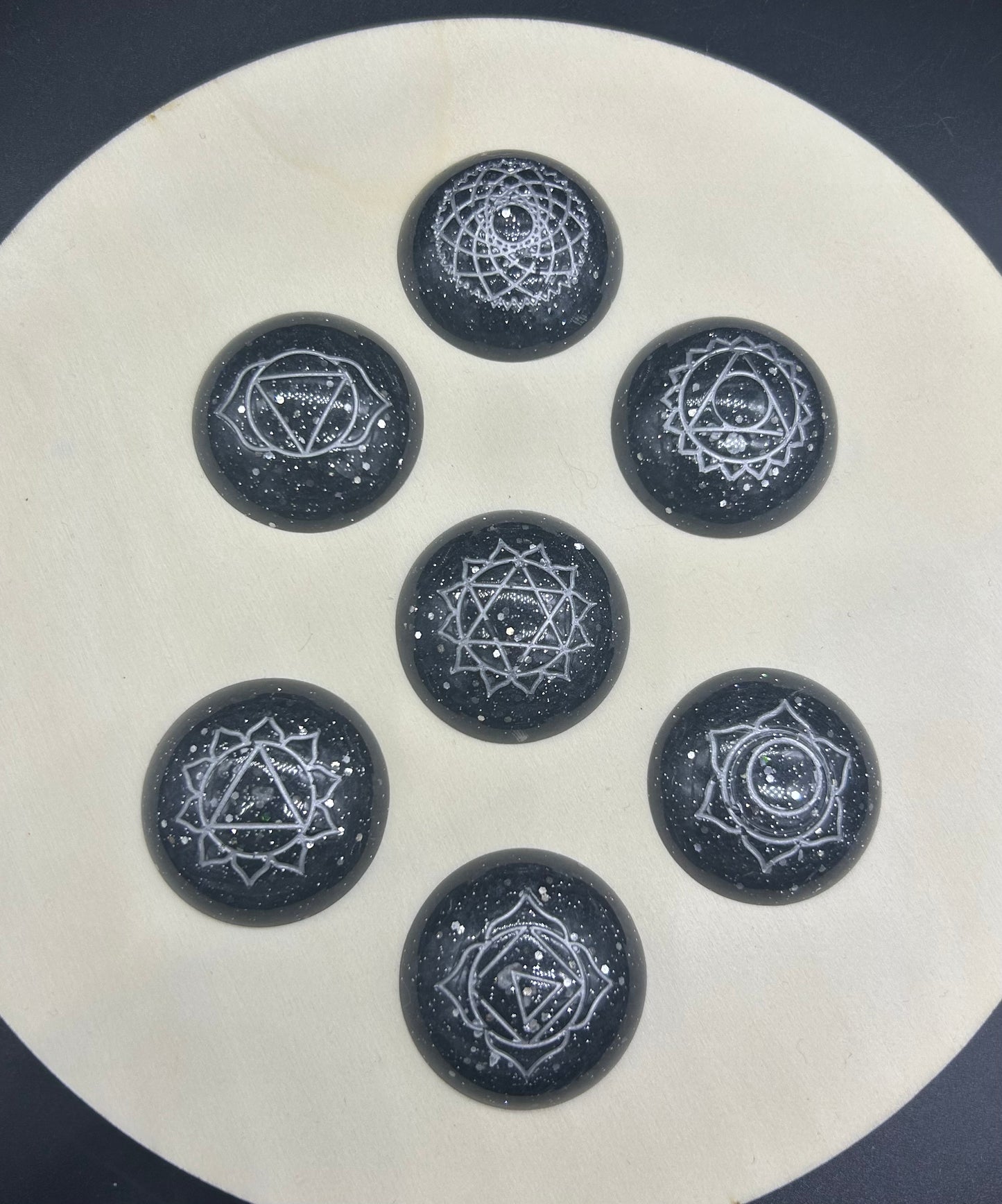 Cabochons Epoxy aux 7 chakras