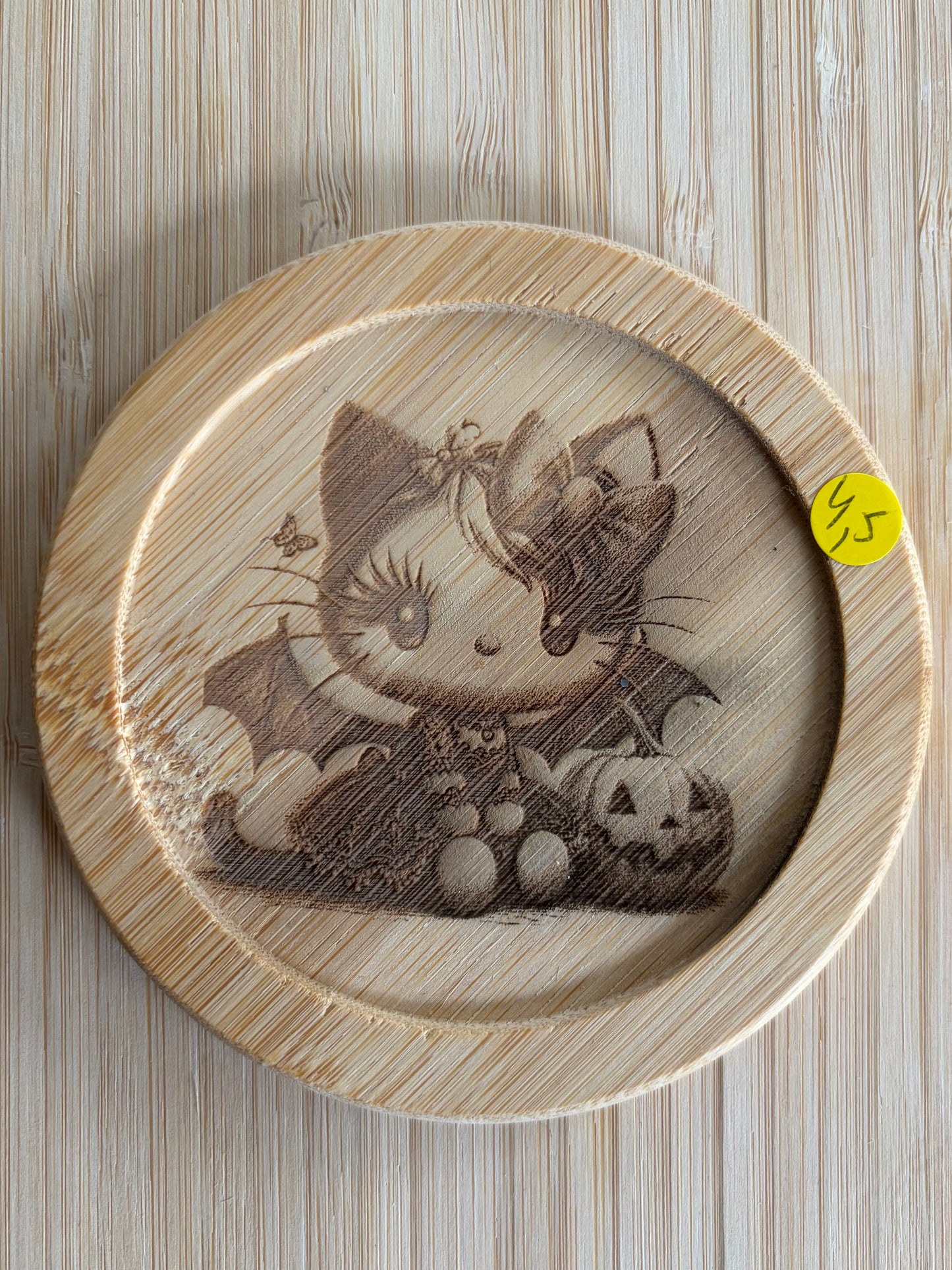 Sous verre bois Halloween Hello Kitty