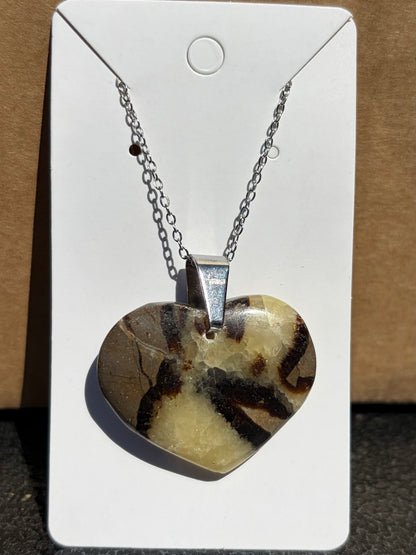Pendentif Cœur en Septaria