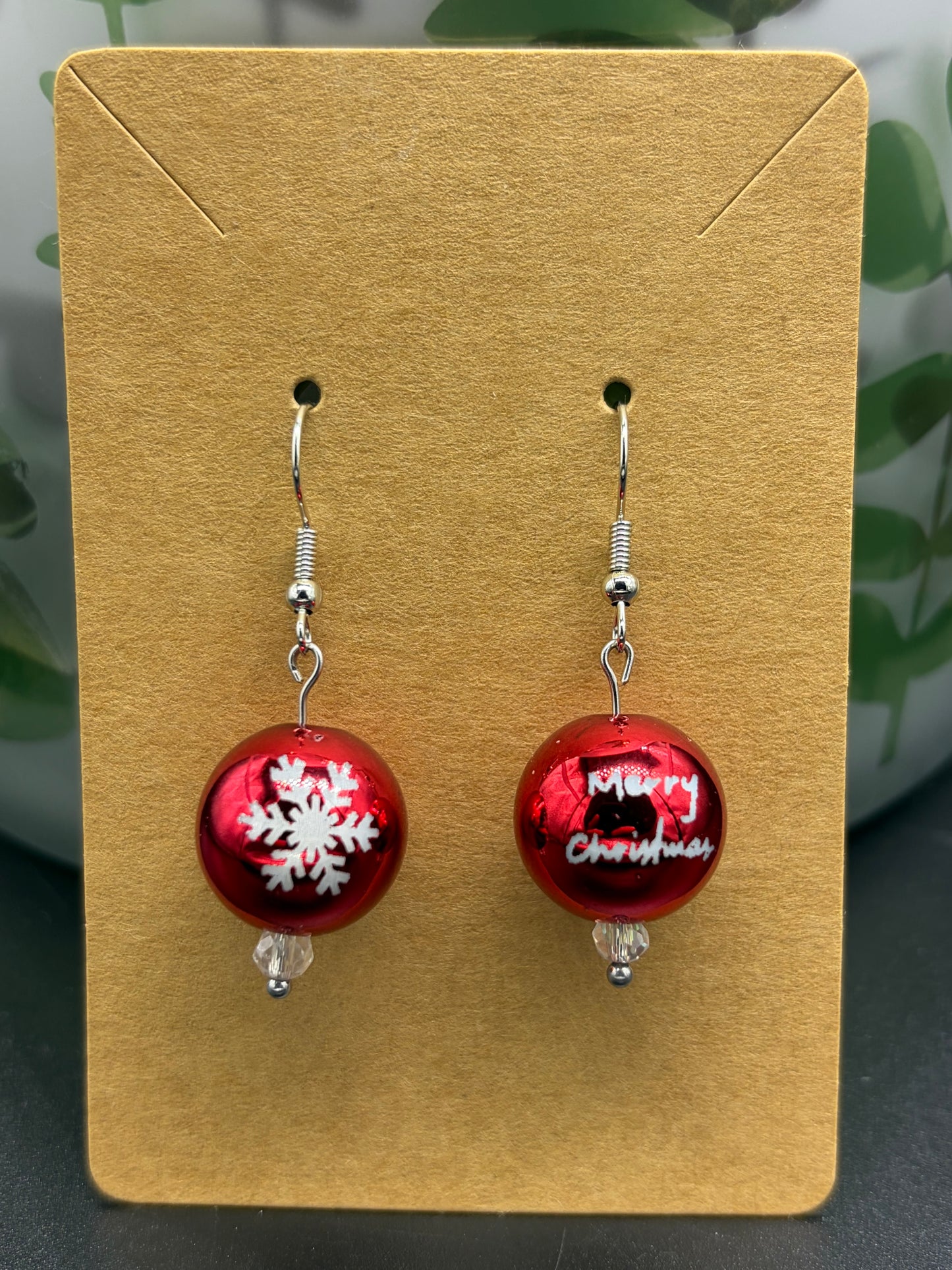 Boucles d’oreilles boules fantaisie de Noël