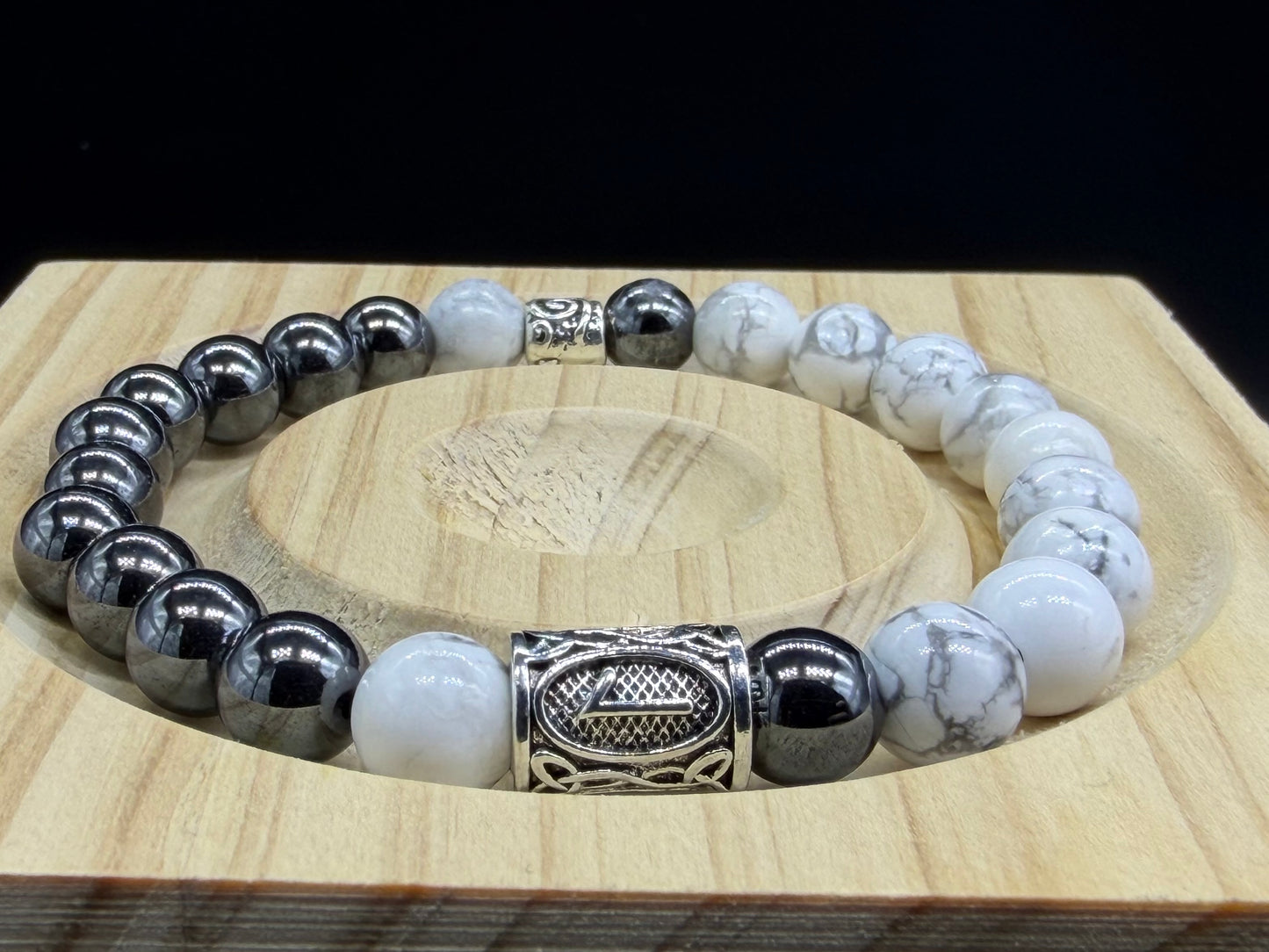 Bracelet Viking Howlite et Hématite