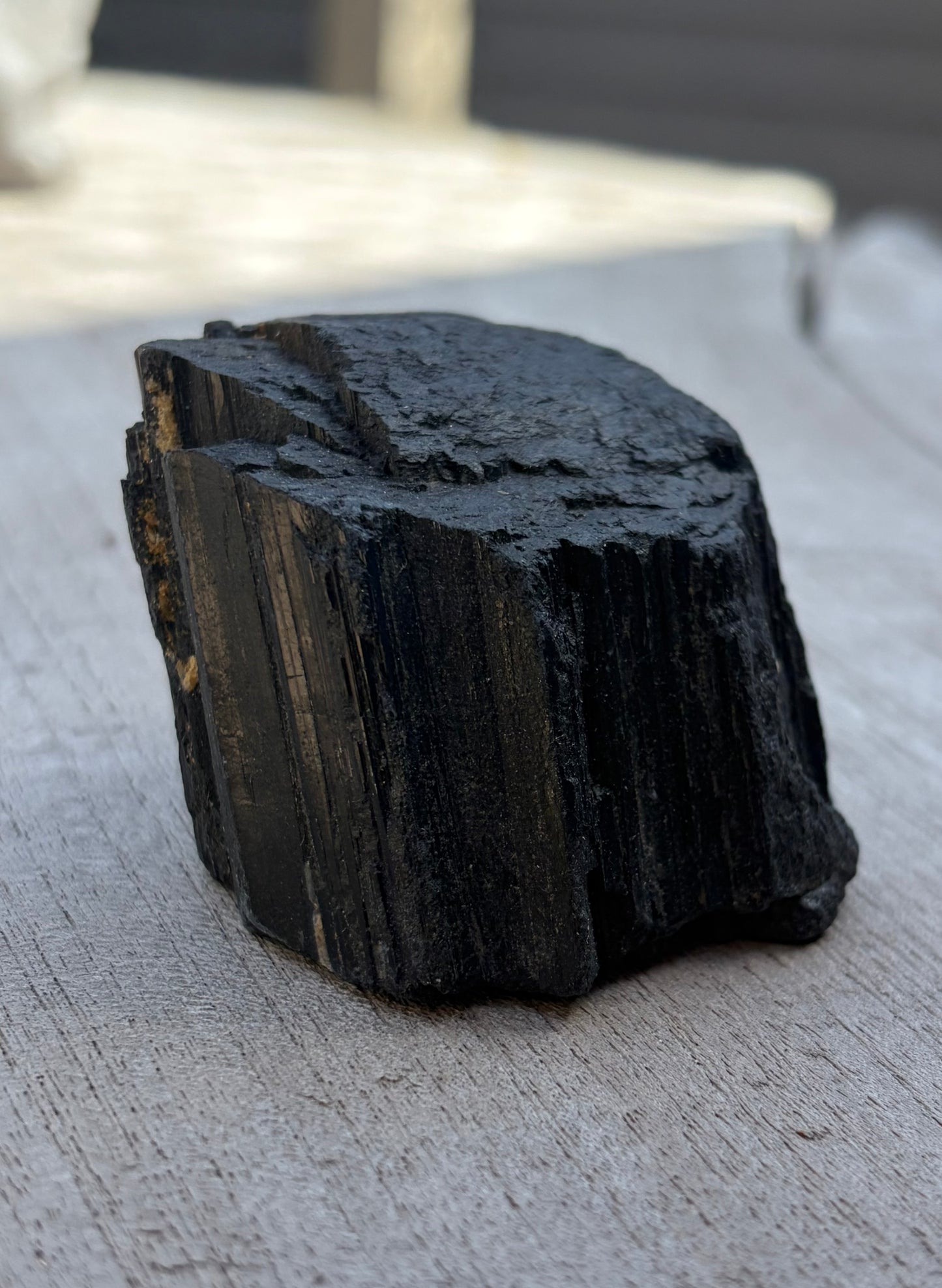 Tourmaline noire brute