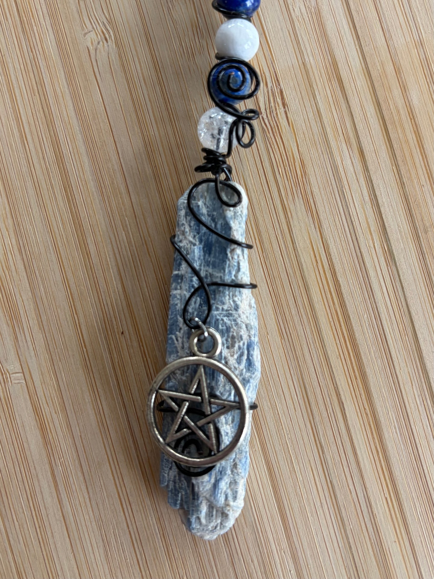 Petit balais d’Autel Cyanite