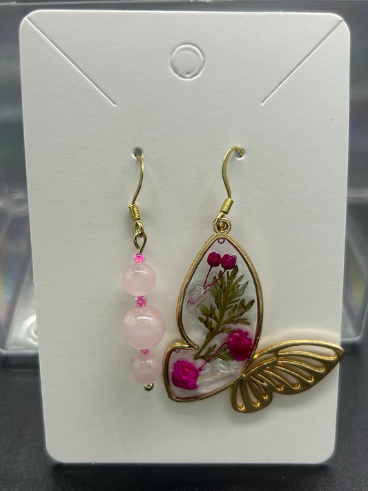 Boucles d’oreilles asymétrique papillon Quartz rose
