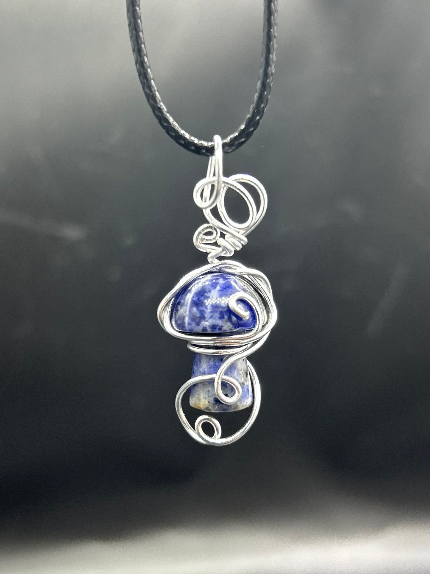 Pendentif champignon magique Sodalite