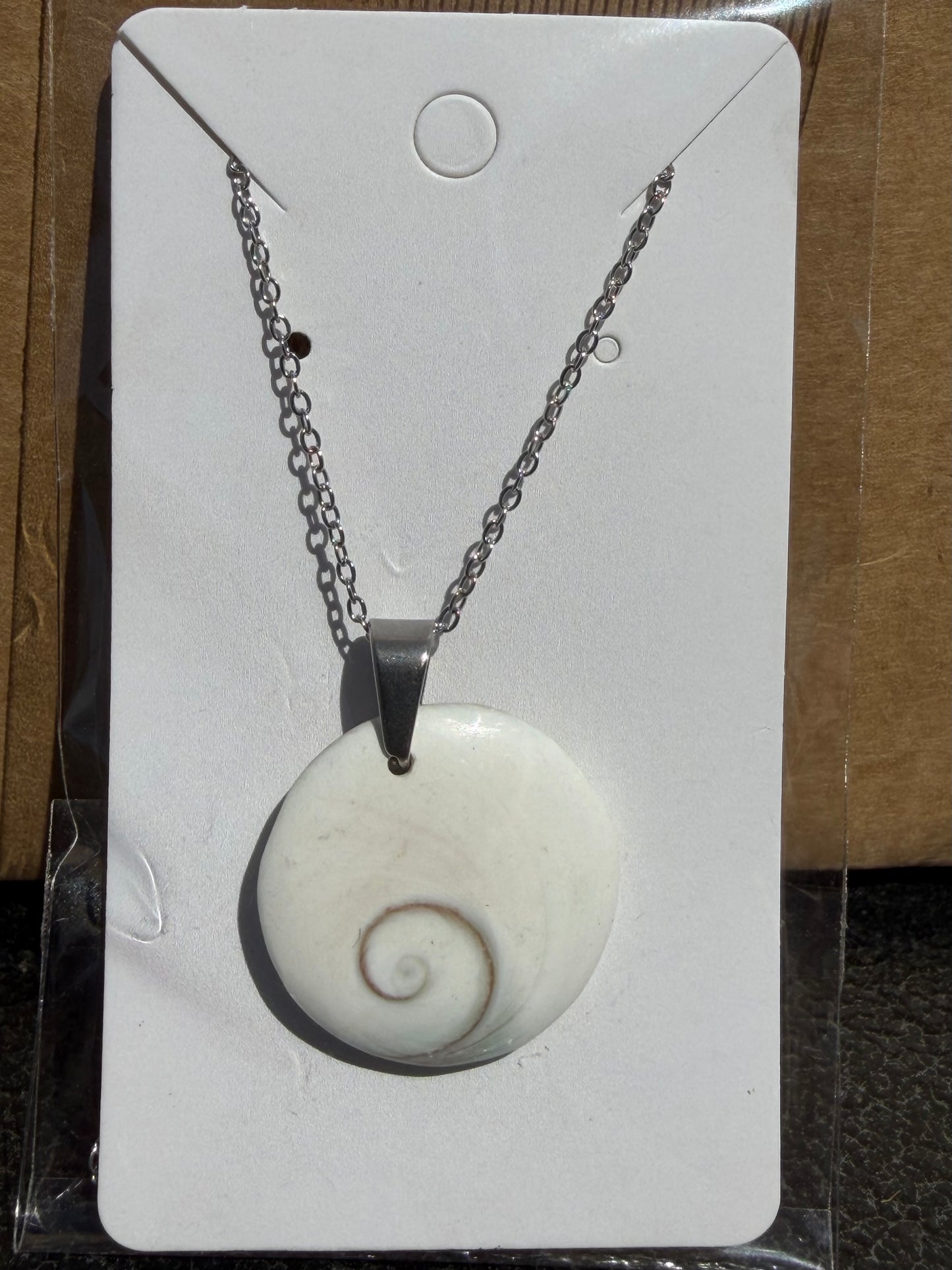 Pendentif Oeil de Sainte-Lucie