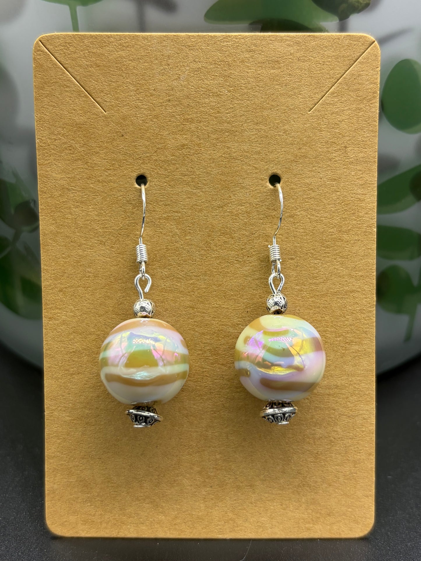 Boucles d’oreilles boules fantaisie