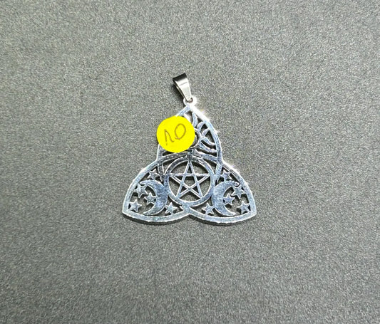 Pendentif Wicca lune déesse argenté