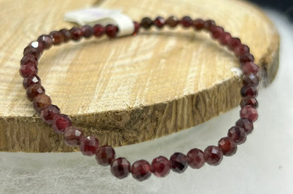 Bracelet facetté Grenat