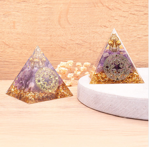 Pyramide orgonite cercle magique Améthyste